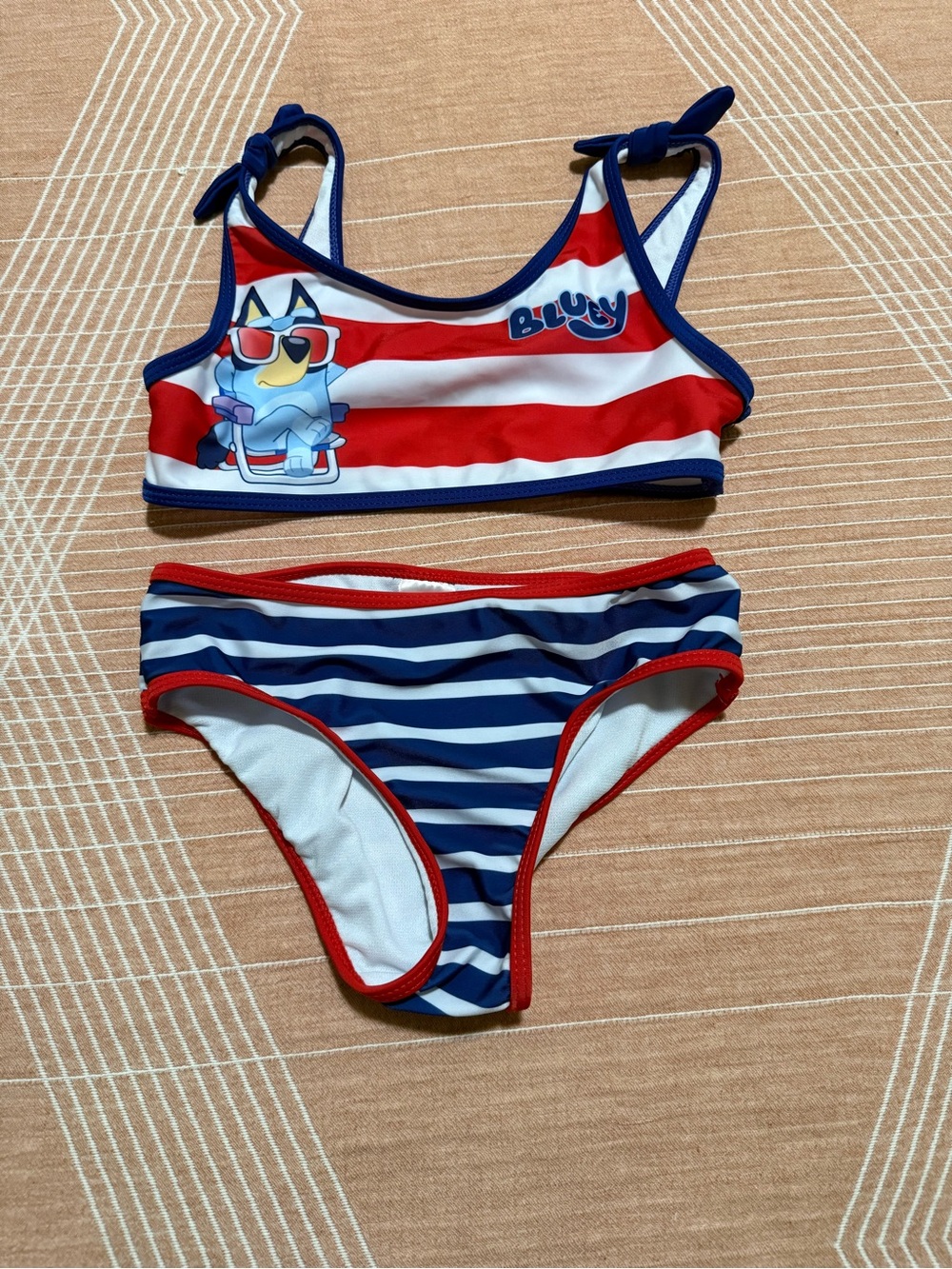 Girls size 6/6x Bluey swimsuit